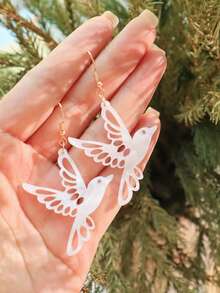 1 Pair Cute Acrylic White Water Wave Hollow Bird Earrings, Fresh And Lively Style, Suitable For Women As Daily Wear Or Gift, Earrings - Bird - View 4
