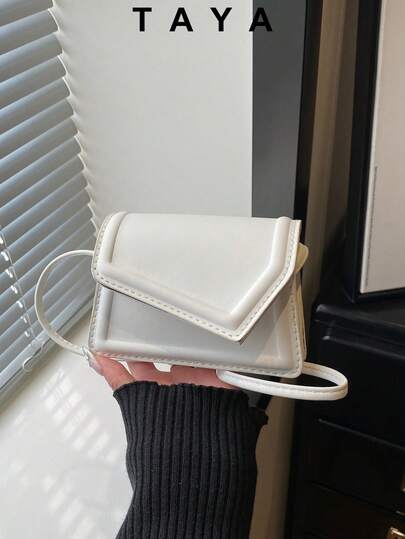 时尚迷你纯色简约PU翻盖方包，多功能女士单肩斜挎包。适合旅行、购物、约会、作为女士礼物，也非常适合通勤、户外活动、旅行和徒步。