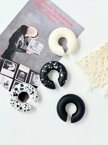 4pcs Gradient Color Clip-On Earrings Without Piercing, Acrylic Painted Ear Cuff Set - 4pcs - View 18