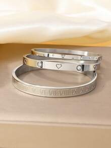 Bộ 3 vòng tay bằng thép không gỉ mạ vàng dành cho nữ, gồm các chữ cái La Mã và họa tiết trái tim đính đá, thích hợp để đeo hàng ngày và làm phụ kiện trong các dịp lễ hội. - 3 chiếc vòng tay hình trái tim - Xem 5