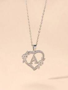 1 Piece Heart-Shaped Floral Letter Necklace, Personalized Heart-Shaped Floral 26-Letter Pendant Necklace, Suitable As A Birthday Gift For Girls. - 銀 - 查看 5