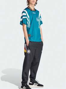 Áo đấu sân khách của đội tuyển Đức năm 1996 của adidas, áo bóng đá tay ngắn thể thao thường ngày của đội tuyển quốc gia Đức, unisex, màu xanh lá cây đậm. - Xanh lá cây đậm - Xem 4