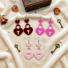 1 par de pendientes colgantes con colgante de candado con forma de corazón, de acrílico ligero, estilo retro Y2K, regalo para aniversario de boda - Rojo oscuro - Ver 8