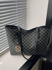 女士手提包，带字母吊饰和印花设计，休闲百搭单肩包 - 彩色 - 查看 1