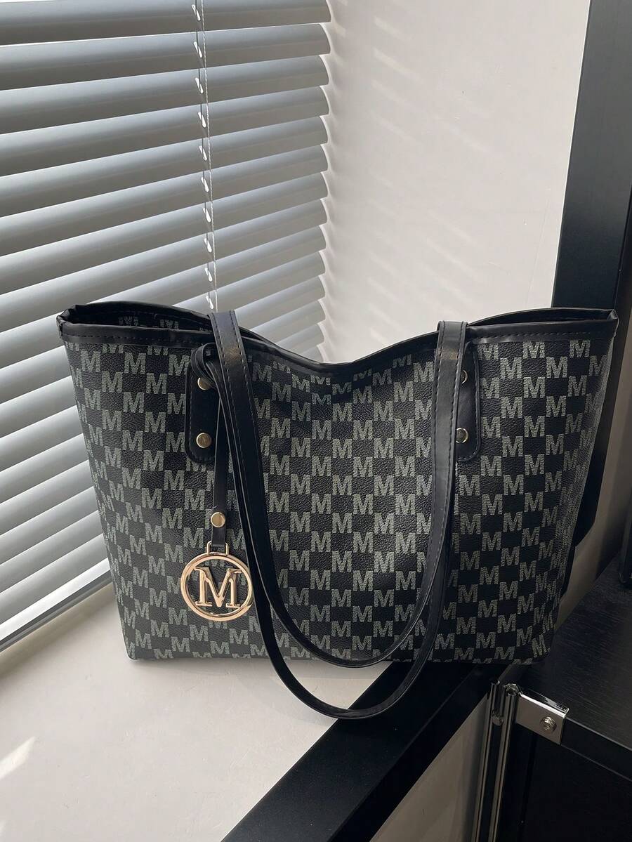 女士手提包，带字母吊饰和印花设计，休闲百搭单肩包 - 彩色 - 查看 1