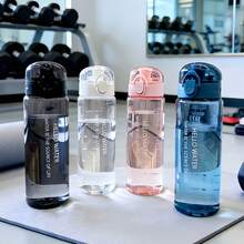 1 pièce Bouteille d'eau de sport étanche 780 ml, indispensable pour la rentrée scolaire - Restez hydraté toute la journée, énergique, parfait pour le yoga d'été, les sports, réutilisable, avec marqueur de temps, inspirant, bouteille d'eau de fitness, mug de voyage, bouteille d'eau en plastique portable, ustensile de boisson, cadeau parfait pour Halloween et Noël pour les adultes et les étudiants - Multicolore - Voir 1