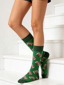 1 Pair Unisex Olive Green Football Pattern Casual Socks, Mid-Calf Socks For Home Outfit Decoration, Suitable For All Seasons - Green - View 6