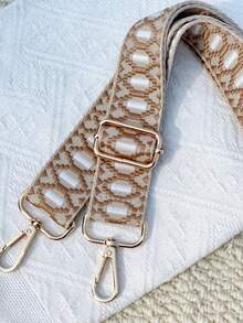 这款全新菱形提花可调节可拆卸肩带，是一款用途广泛且时尚的配饰。它可用作相机包、手提包、斜挎包和手拿包的肩带。其简约的设计散发着精致优雅的气息，是馈赠亲朋好友的理想之选。 - 彩色 - 查看 6