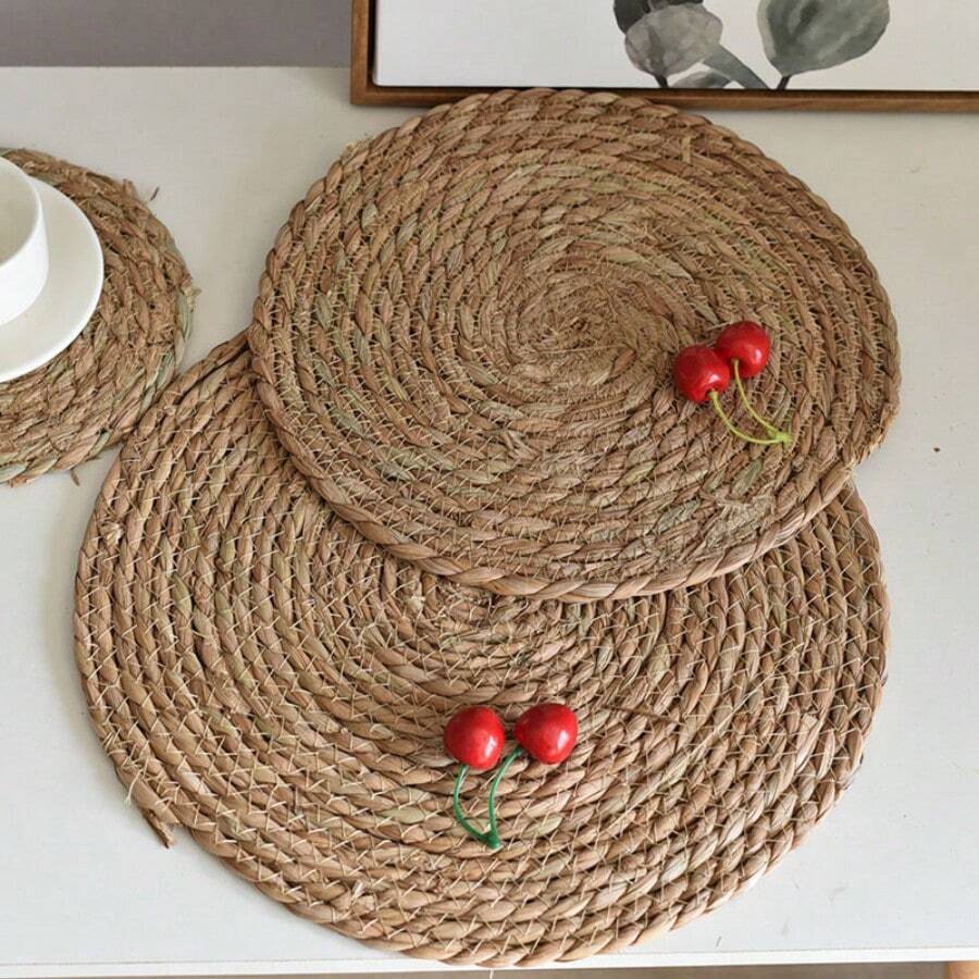 1/4/6pcs Woven Placemats, 12-Inch Round Rattan Placemats, Handmade Natural Woven Placemats, Heat Insulation Mats For Tea Cups, Non-Slip Kitchen Japanese Style Mats, Round Woven American Style Tea Tray Coasters For Tea Sets, Farmhouse Style Woven Placemats, Country Willow Woven Placemats, Perfect For Bohemian Style Dining | Ideal For Restaurants, Parties, Weddings, Home Decor, Christmas Decorations