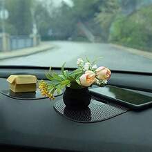 1pc Black Non-Slip Car Dashboard Mat, Holder For Phone, Perfume, Tissue, Glasses, Heat Resistant - 1pc Black Car Storage Anti-slip Mat - View 2