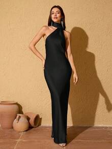 LOVE&LEMONADE 女士黑色缎面修身无袖围巾领长款连衣裙，配飘逸腰带，适合婚礼和春季穿着 - 黑色 - 查看 5