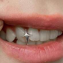 一套镂空星形牙齿饰品，表面光滑，4孔和6齿设计，男女皆宜，适合日常佩戴、节日和派对配饰 - 彩色 - 查看 1