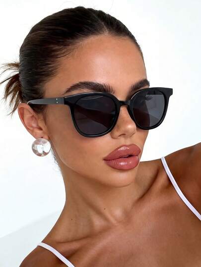 1 Cặp kính đen vuông cổ điển, kiểu dáng retro, thích hợp cho hoạt động ngoài trời, kỳ nghỉ, du lịch, tiệc tùng, bãi biển mùa hè, các hoạt động ngoài trời và phụ kiện du lịch dành cho nam và nữ.