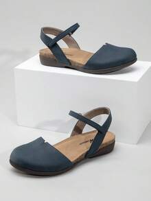 Athlefit Women's Buckle Strap Slingback Sandals, Retro Closed Toe Cork Flat Shoes, Casual Outdoor Beach Sandals - Navy - 查看 4