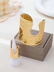 2pcs Fashionable Gold-Plated Geometric Textured Design Adjustable Bracelet And Ring Jewelry Set, Exaggerated Metallic Feel, Elegant Style - Yellow Gold - View 2
