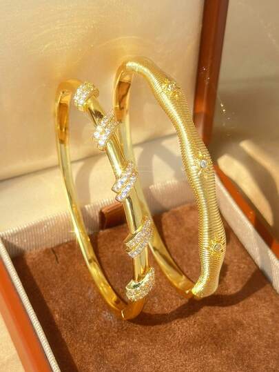 Vòng tay nữ bằng thép không gỉ mạ vàng 18K, thanh lịch và lấp lánh, phù hợp để đeo hàng ngày, làm phụ kiện dự tiệc, quà tặng sinh nhật và kỷ niệm, trang sức Halloween, Giáng sinh, Lễ Tạ ơn, phong cách Boho, trang sức mùa hè, quà tặng cho mẹ, quà tặng tựu trường, quà tặng sinh nhật, quà tặng đám cưới.