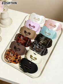 甜美别致，百搭风格。心形按扣设计极具吸引力！哑光光滑的质感，优雅耐用。镂空心形设计散发着甜美少女气息。按扣牢固不易松脱。适合日常通勤、约会外出等各种场合，轻松打造甜美酷炫风格。 - 彩色 - 查看 10