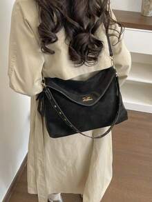 Fashionable New Solid Color Tag Decoration Flip Commuter Handbag, Classic Versatile Hardware Buckle Large Capacity Women's Diagonal Shoulder Bag, Suitable For Shopping, Wallets, Shopping, Young Women, College Students, Newcomers, And White-Collar Workers. They Are Very Suitable For Offices, Universities, Work, Business, Commuting, Outdoor Activities, Travel, And Outings - Black - View 4