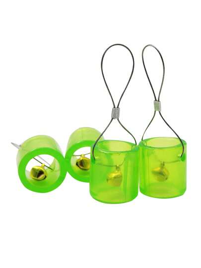 2个装户外狩猎射箭用品，带铃铛悬挂式靶面，竞技户外训练靶。适合户外射击练习，小巧便携，易于悬挂。