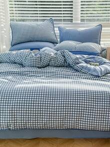 四件套贝壳刺绣被套组，柔软舒适，简约格纹图案，透气柔软，四季皆宜。套装包含：1个被套、1个床单、2个枕套（不含填充物），适用于卧室、宿舍、家庭使用，多种尺寸可选。 - 藍白色 - 查看 9