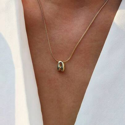 1件套26颗字母泡泡吊坠项链，简约时尚创意光滑字母泡泡项链，适合日常佩戴