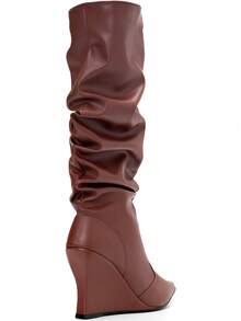 Women's Slouchy Ankle Boot With High Wedge Heel, Pointed Toe, And Wrinkled Detail - Lumiss - 鏽棕色 - 查看 5
