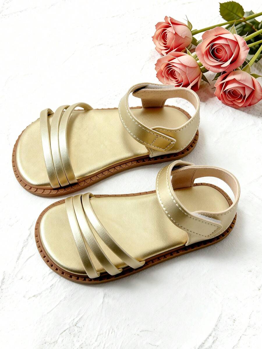 1 Pair Fashion Children's Sandals, Gold Girls' Flat Sandals, Minimalist Triple Strap, Versatile & Elegant, Soft Non-Slip Sole, Gold Strap Hook And Loop Design, Suitable For Banquets, Gatherings, Parties, Weddings, Vacations - Gold - View 1