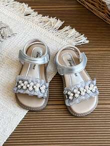 1 đôi sandal công chúa ren và đính đá cho bé gái, giày mềm chống trơn trượt có khóa dán, giày hở mũi xinh xắn cho trẻ em mùa xuân/hè. - Bạc - Xem 4