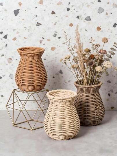 1pc Rattan-Woven Flower Pot,Rustic Woven Rattan Flower Basket Vase - Perfect For Living Room & Bedroom Decor, Ideal Photo Prop,Home Decor,Flower Vase,Centerpiece,Table Decor,Rustic Style Decorative Vase, Simulated Woven Vase Decor, Handmade Woven Plastic Rattan Flower Stand, Indoor Tabletop Cabinet Dried Flower Creative Home Decor, Indoor Outdoor Garden Decoration, Suitable For Small To Medium Plants