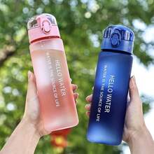 1 pièce Bouteille d'eau de sport étanche 780 ml, indispensable pour la rentrée scolaire - Restez hydraté toute la journée, énergique, parfait pour le yoga d'été, les sports, réutilisable, avec marqueur de temps, inspirant, bouteille d'eau de fitness, mug de voyage, bouteille d'eau en plastique portable, ustensile de boisson, cadeau parfait pour Halloween et Noël pour les adultes et les étudiants - Multicolore - Voir 4
