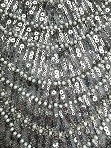 UNITHORSE Vestido largo de noche elegante para mujer con mangas largas, con aplicaciones de cuentas y lentejuelas, y tela de malla de color contrastante - Plateado - Ver 9