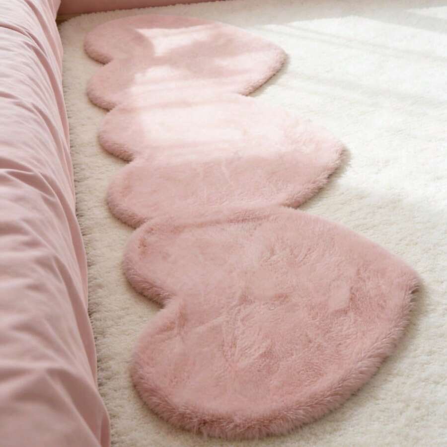 1 pièce Tapis de décoration en forme de cœur rose, Cœur, Cadeau de la Saint-Valentin, Décoration de la Saint-Valentin, Décoration de chambre à coucher avec 3 cœurs roses, Petit tapis, Tapis, Décoration de la maison, Tapis de salon, Petit tapis de salon, Tapis de chambre à coucher, Décoration de salon, Tapis d'extérieur, Tapis lavable - Rose bonbon - Voir 1