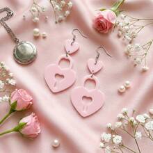 1 par de pendientes colgantes con colgante de candado con forma de corazón, de acrílico ligero, estilo retro Y2K, regalo para aniversario de boda - Rojo oscuro - Ver 4