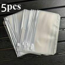 Este set incluye un conjunto de accesorios transparentes de hojas sueltas adecuados para tamaños A5, A6 y A7. Esta carpeta con cremallera transparente se puede utilizar como libro de bolsillo, libro de pegatinas, cuaderno, suministros de papelería, planificador, presupuesto de hojas sueltas, planificador personal o inserto de planificador. Hecho de material de PVC, es conveniente para organizar y revisar registros. - Multicolor - Ver 11