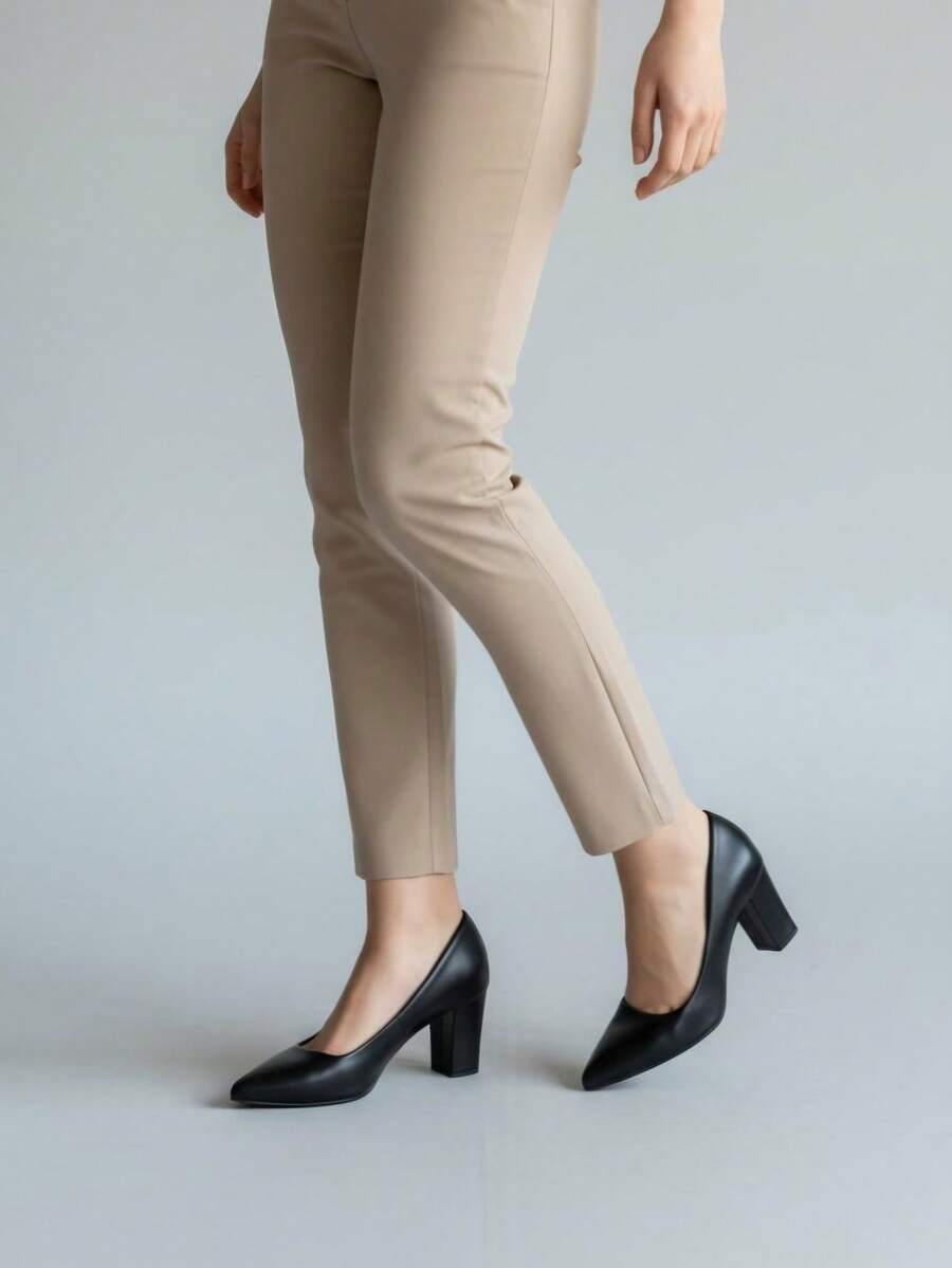 Sapatos de salto alto femininos de cor sólida, em couro PU, para uso diário, festas de fim de ano e escritório. - Preto - Ver 1