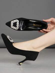 Giày cao gót mũi nhọn, hở gót, chất liệu da lộn màu đen cao cấp đính đá lấp lánh dành cho nữ, kiểu dáng gợi cảm, thích hợp cho tiệc tùng, đi club, đám cưới, công sở và sử dụng hàng ngày, chiều cao gót 8.5cm. - màu đen - Xem 2