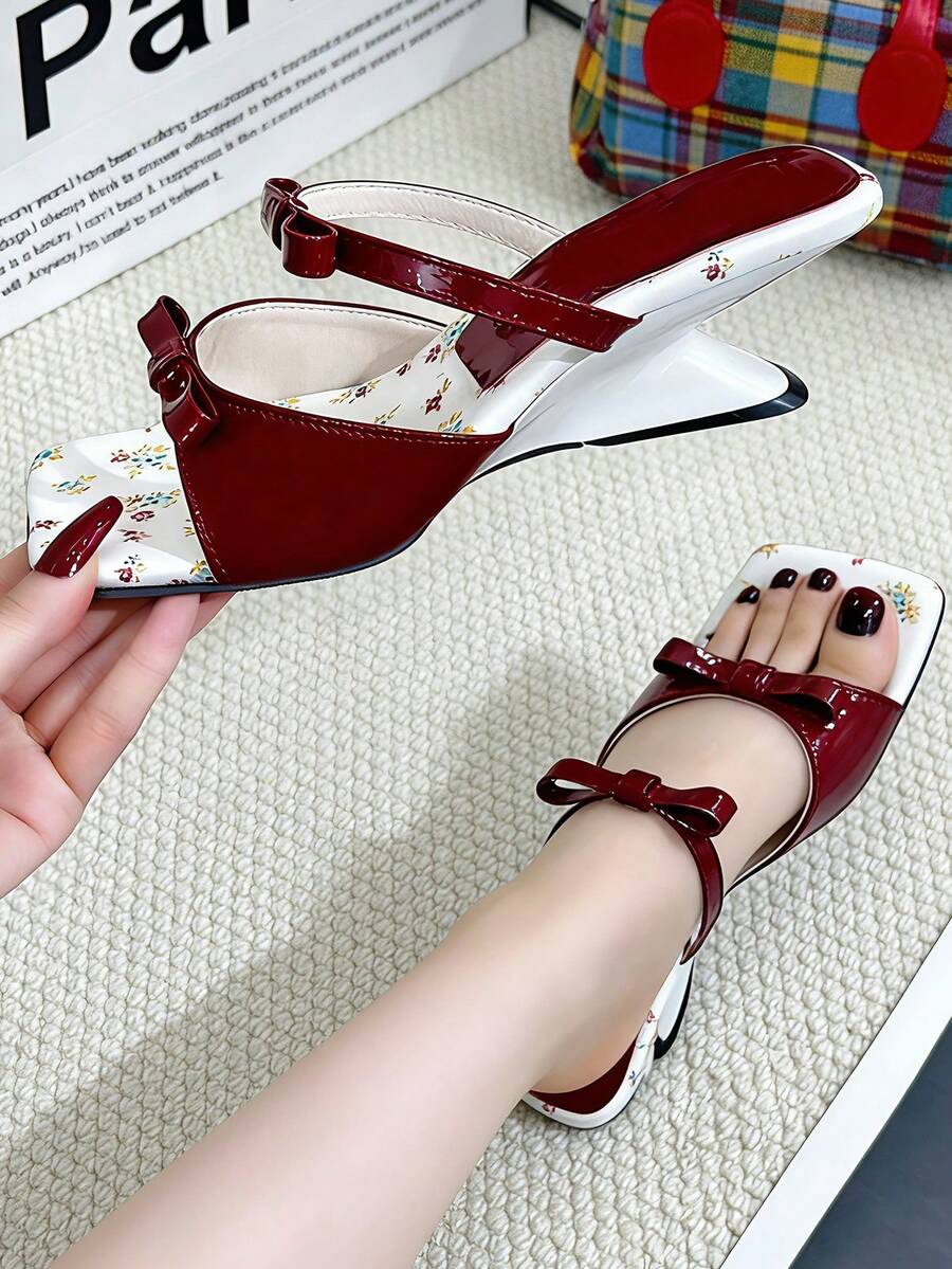 Dép cao gót quai bất đối xứng mùa hè 2025 dành cho nữ, dép cao gót họa tiết bướm cổ điển kiểu Pháp kết hợp với váy - Màu Đỏ Sâu - Xem 1