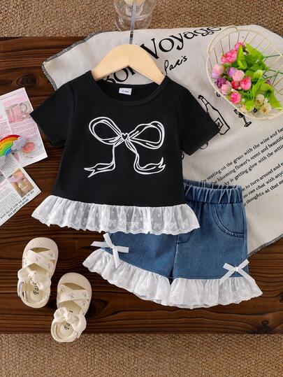 两件套女婴甜美休闲套装，蝴蝶结印花拼接撞色蕾丝边短袖T恤上衣搭配时尚蝴蝶结装饰牛仔拼接蕾丝边短裤，夏季