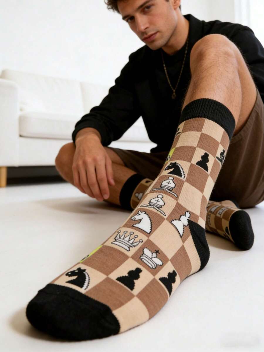 1 双男士棕黑撞色棋盘格图案中筒袜，四季皆宜。 - 彩色 - 查看 1