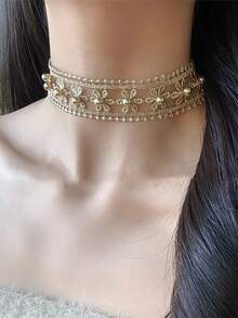 Hollow Flower Women's Choker Necklace, Fabric Style, Chain Choker Accessory - Gold - View 3