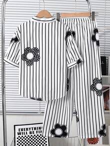 Left Mama Conjunto de camisa de manga corta y pantalones con estampado floral y de rayas, cómodo y casual, adecuado para uso diario en verano - Negro - Ver 2