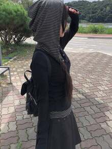 Áo hoodie tay dài cài nút phối màu mùa xuân kẻ sọc cho nữ - màu đen - Xem 2