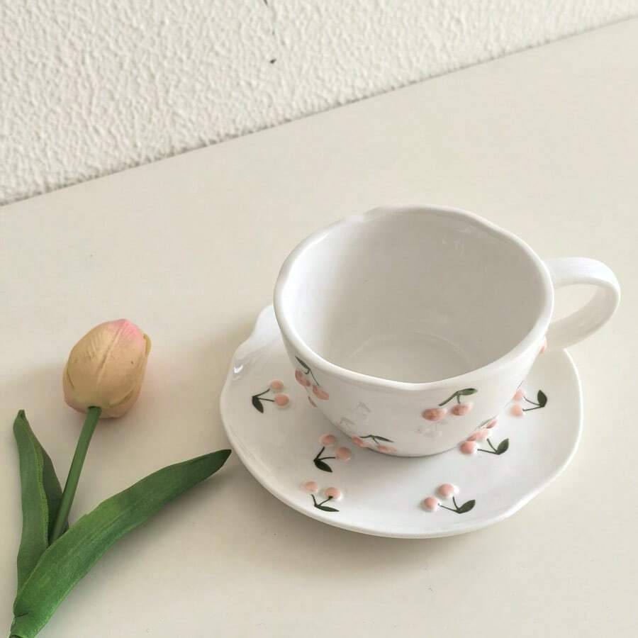 一套可爱3D樱桃图案高品质牛奶早餐杯，釉下彩手绘陶瓷咖啡杯，不对称造型简约少女风家居必备