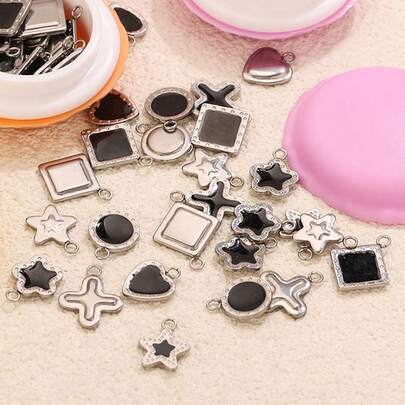 1pc Plastic Macaron Style Packaging Box, Containing 20pcs 304 Stainless Steel Heart Flower Multicolor Mini Pendant, DIY Jewelry Making Supplies For Necklace & Bracelet, Suitable For Women Daily Wear, Random Color Box