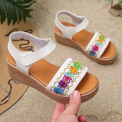 1 đôi sandal cao gót mùa hè cho bé gái, size nhỏ hơn 1 size, kiểu dáng thời trang phối màu tương phản, tối giản, đế dày thoải mái và nhẹ, phù hợp cho đi chơi hàng ngày, du lịch, đi biển, sandal đế xuồng xỏ chân tiện lợi.