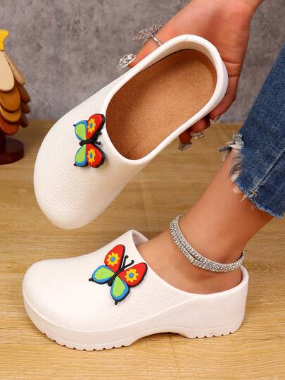 Giày công sở nữ thời trang họa tiết bướm nhiều màu sắc, đế EVA dày, nhẹ và thoáng khí, phù hợp cho ngành dịch vụ thực phẩm, có lớp lót êm ái, hỗ trợ vòm chân và đế ngoài thoải mái - Thích hợp cho mọi mùa, nhà hàng, dịch vụ ăn uống, khách sạn, chăm sóc sức khỏe - Dễ dàng vệ sinh và giặt tay - Lựa chọn lý tưởng cho các chuyên gia, giày điều dưỡng nữ, giày phục vụ thực phẩm nữ, dép bít mũi nữ.