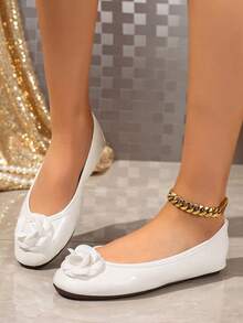 2026 Zapatos cómodos y suaves con decoración de flores de rosa de estilo hada, versátiles y con diseño elegante - Blanco - Ver 4