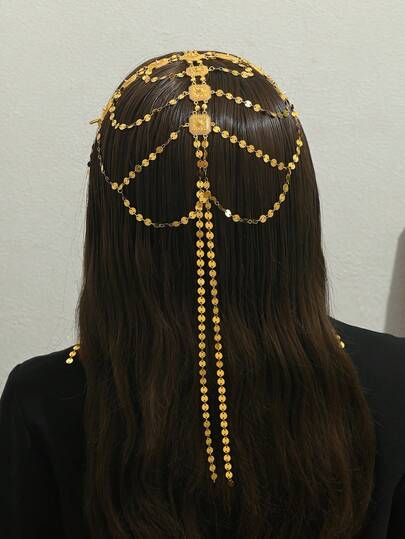 一件优雅的阿拉伯新娘头饰，采用奢华的花卉雕刻设计和流苏发链，适合女士舞会、节日和宴会。