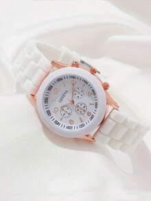 2pcs Simple Casual Women's Quartz Watches, Fresh And Sweet Style Women's Quartz Watch Set, Including A White Silicone Strap Watch With A White Dial And Rose Gold Numeral Markings; White Heart Rose Gold Chain Women's Bracelet, Featuring A Fresh White Peach Color Scheme With A Romantic Heart Element. - White - View 5