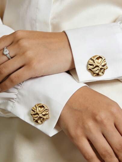 2pcs Fashionable Alien Metal Cufflinks, Women's Brooch Button Cover, Fashionable And High-End Cinch Clip, Tie Clip, Women's Accessories, Women's Party Light Luxury Show Temperament Clothing Cuff Cover, Suitable For Daily Use, Friend Gift, Couple Gift, Family Gift